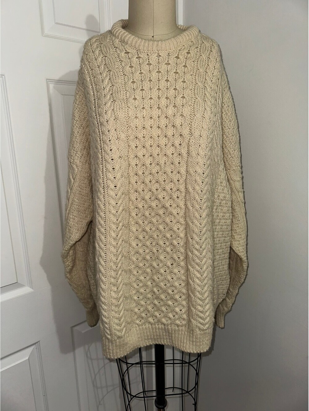 Carraig Donn Ireland Ivory Cable Knit Aran Irish Sweater XXL